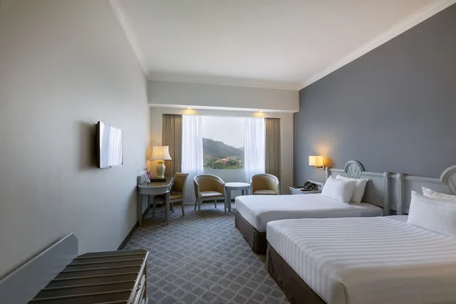 غرفة بريميير بسرير كينج بإطلالة على البحر، Bayview Hotel Langkawi 1/4