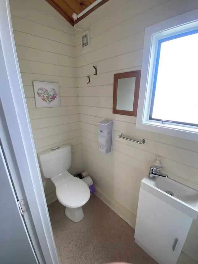 Exclusive, Multiple Bedrooms, 5 Double Beds, 2 Bunk Beds, 5 Queen Beds، Bay of Islands Lodge 10/10