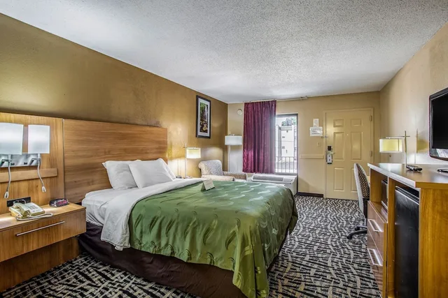 غرفة قياسية بسرير كوين، Quality Inn Bowling Green South 5/10