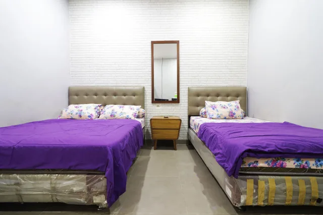 غرفة ثلاثية بسرير مزدوج وسرير فردي، Hotel Alamanda 1/2