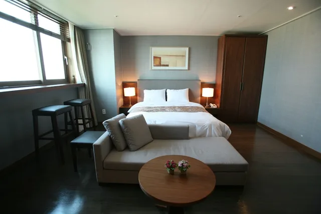 غرفة رومانسية بسرير مزدوج، Hyunjin Tourist Hotel 1/3