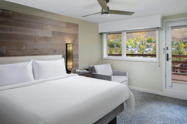 1 Bedroom, Villa, Balcony, Marriotts StreamSide Douglas at Vail 1/3