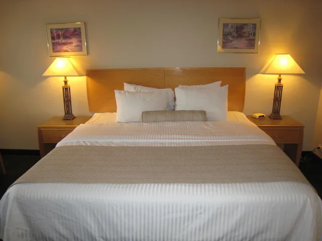 جناح بغرفتي نوم، Days Inn By Wyndham Golden 4/7
