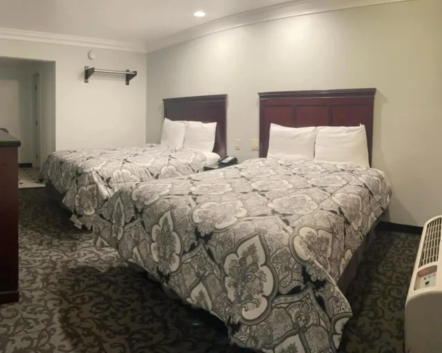 غرفة بسريرين كوين لغير المدخنين، Capital City Inn Sacramento Convention Center CA 2/4