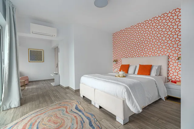 جناح سيغنتشر بفراش فوتون وسرير كوين وسرير فردي بإطلالة جزئية على البحر، Maison 66 Riviera Hotels 3/10
