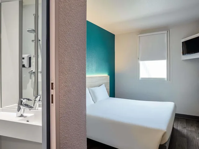 Private Bathroom, Hotelf1 Strasbourg Pont De L europe 8/8