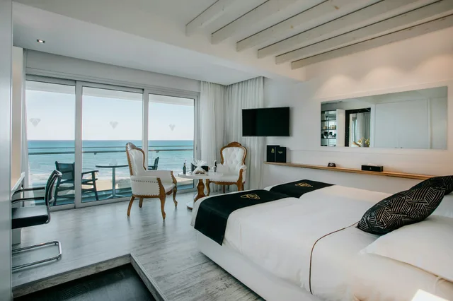 Deluxe, Sea Front, Balcony، The Ciao Stelio Deluxe Hotel - Adults Only 3/4