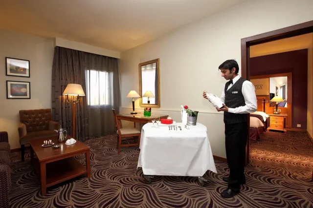 جناح بسرير كينج بغرفة نوم واحدة للمدخنين، هوليداي إن تبوك(Holiday Inn Tabuk) 2/2