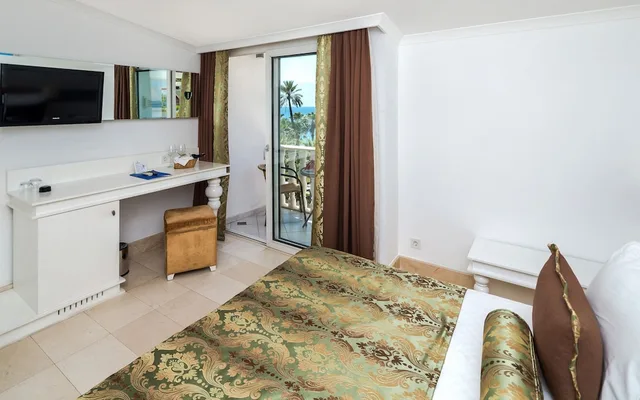 غرفة قياسية بسرير مزدوج أو سريرين منفصلين بإطلالة على الحديقة، Onkel Hotels Beldibi Resort 2/3