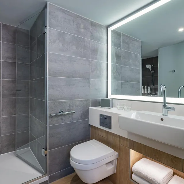 غرفة قياسية بسرير كينج، Courtyard by Marriott Paris Charles de Gaulle Central Airport 10/10