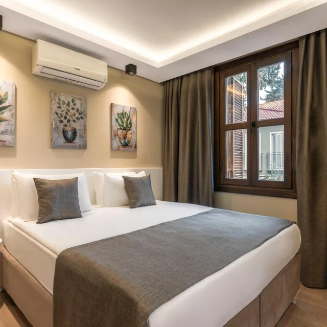 غرفة قياسية بسرير مزدوج، Route Hotel Kaleici 1/10