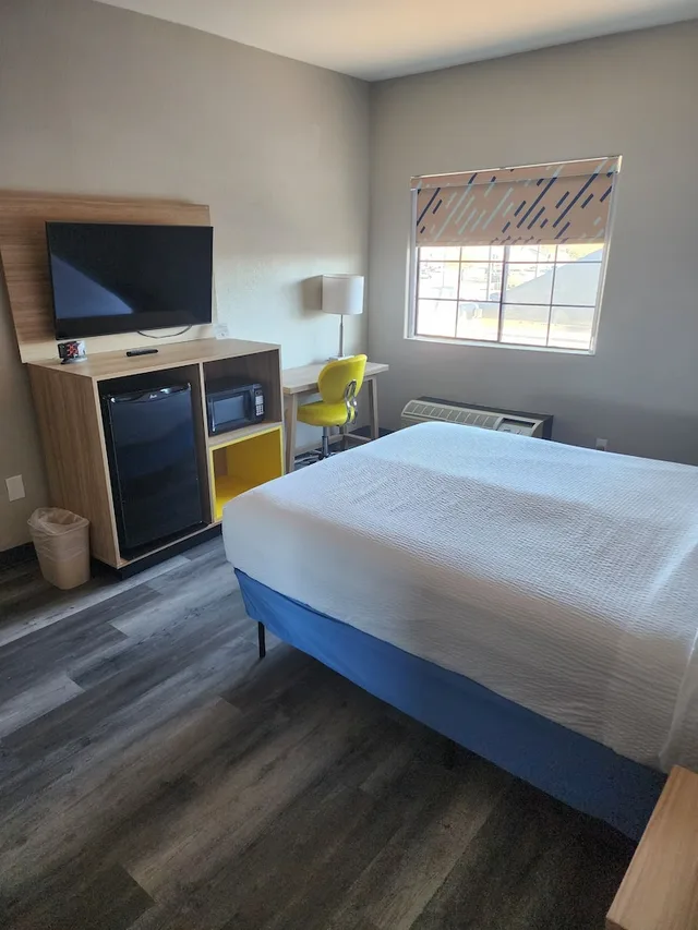 جناح بسرير كينج وسرير كوين بغرفة نوم واحدة، Days Inn & Suites by Wyndham Tucson/Marana 5/10