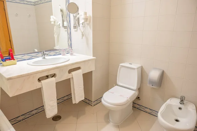 One Bedroom Junior Standard 2pax، Grand Muthu Forte Da Oura 3/3