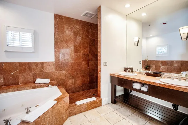Junior Suite, Wine & Roses Hotel Restaurant Spa 4/6