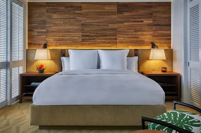Garden, Deluxe, King Bed, Four Seasons Resort Oahu At Ko Olina 1/6