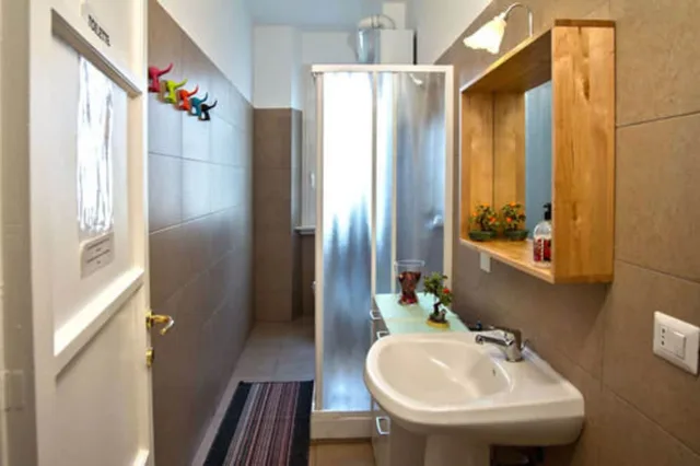غرفة بسرير مزدوج أو سريرين منفصلين بحمام مشترك، B&B I Am Here Gioia 71 5/5