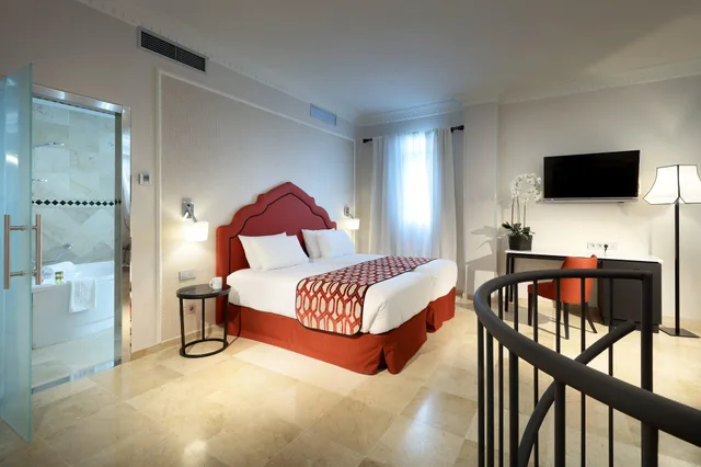 غرفة ثلاثية بسرير مزدوج، Eurostars Regina 1/1