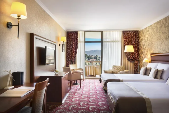 غرفة سوبيريور بسرير مزدوج أو سريرين منفصلين بإطلالة على المتنزه بشرفة، Remisens Hotel Metropol 5/7