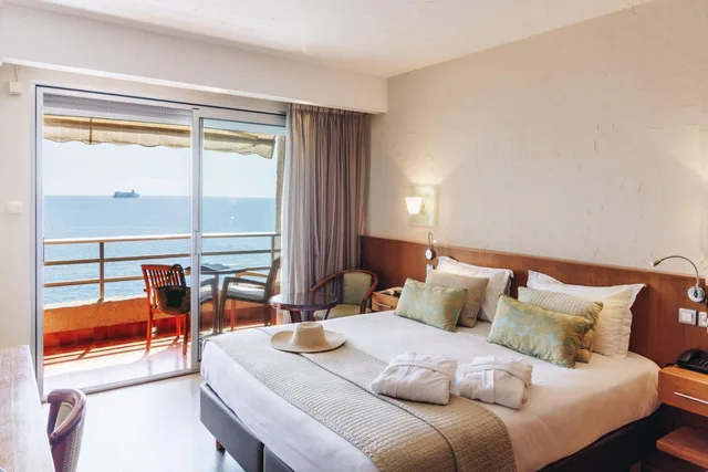 غرفة بريفيليج بسرير مزدوج أو سريرين منفصلين بإطلالة على البحر، Hotel Alivi 1/8