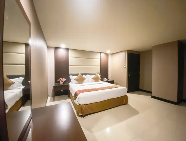 Grand, Paragon, Suite, King Bed، Grand Paragon 3/10