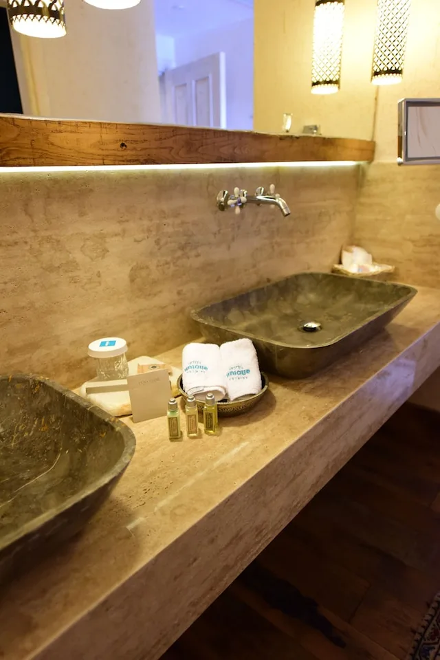 جناح ديلوكس بسرير كينج بإطلالة على البحر مع أريكة بجاكوزي، Unique Hotel Fethiye 4/6