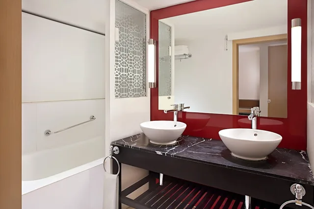 جناح كلوب بغرفة نوم واحدة، Le Meridien Kochi 4/5