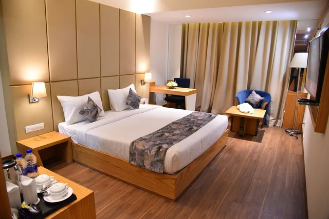 غرفة تنفيذية بسرير كينج بإطلالة على المدينة، Hotel Narayanam 7/10