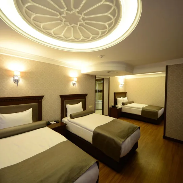 Room, Triple, Grand Bazaar Hotel 4/10