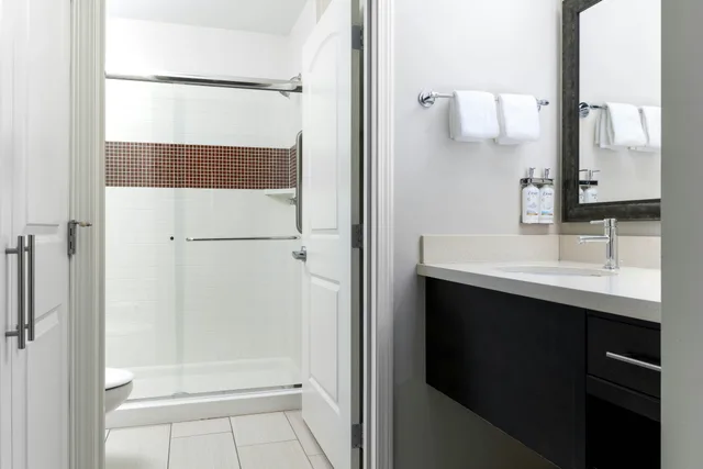 جناح بسريرين مزدوجين بغرفتي نوم، Staybridge Suites Corona South 8/10