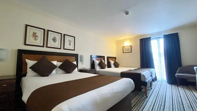 غرفة عائلية، Europa Gatwick Hotel 3/10