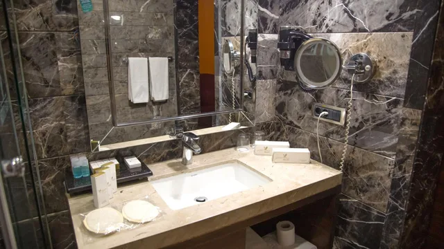 غرفة قياسية بسرير مزدوج أو سريرين منفصلين، Gold Majesty Hotel 4/5