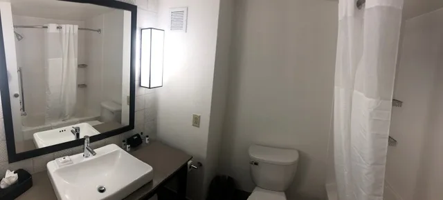 غرفة بسريرين كوين يُسمح فيها بالحيوانات الأليفة، Country Inn & Suites by Radisson, Harrisburg Northeast - Hershey 5/7