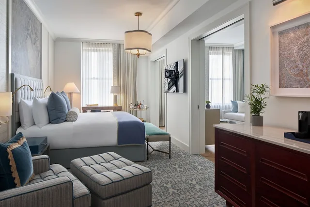 Suite, King Bed, The Wall Street Hotel 3/3