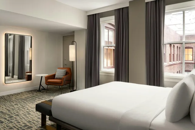 Room, King Bed, Atrium View، Le Meridien Philadelphia 4/10