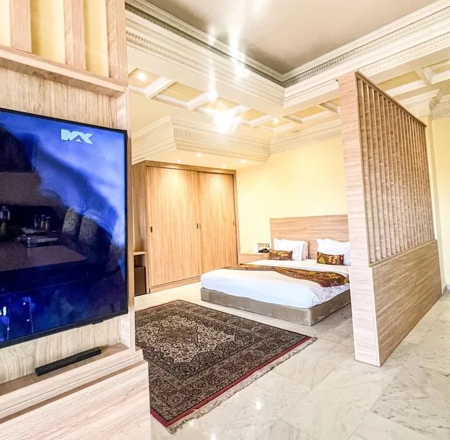 Imperial, Suite, King Bed، Royal Mirage Deluxe 1/2