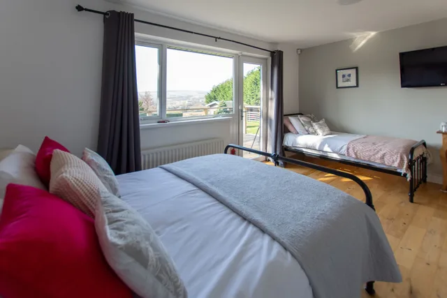 غرفة سوبيريور عائلية بسرير كينج وسرير فردي، My Way Guest House 1/4