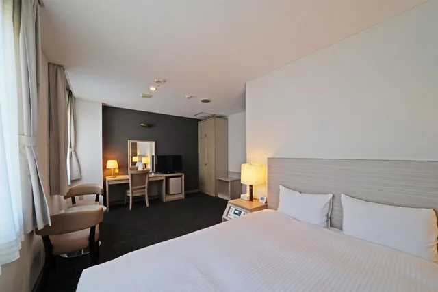 غرفة ديلوكس بسرير مزدوج للمدخنين، Chisun Hotel Kamata (ex Vista Kamata Tokyo) 2/4