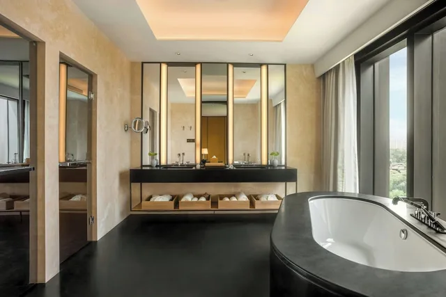 جناح ديلوكس بسرير كينج بإطلالة على النهر بغرفة نوم واحدة، The Bulgari Hotel Beijing 4/5