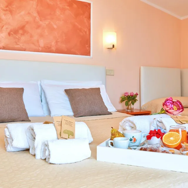 غرفة رباعية بإطلالة على البحر، Hotel La Pergola 4/5