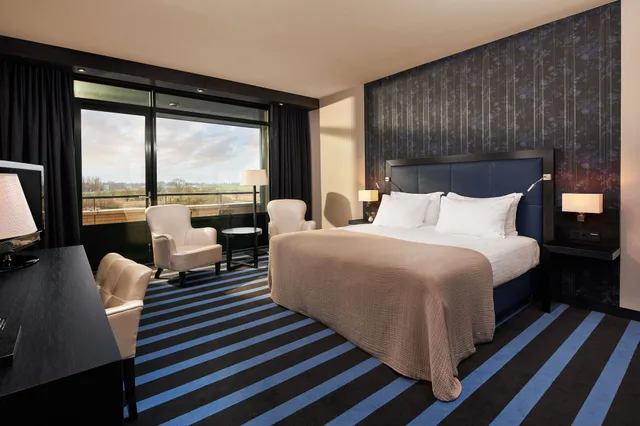 غرفة عائلية بسرير مزدوج وسريرين منفصلين بغرفة نوم واحدة، Van Der Valk Hotel Sneek 2/5