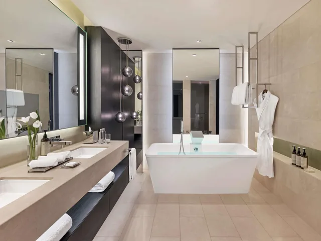 2 Bedrooms, Diplomat, Suite، فيرمونت الرياض(Fairmont Riyadh) 9/10