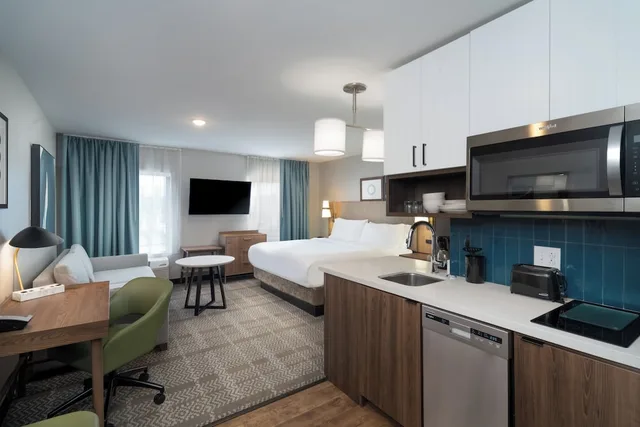 Studio, Suite, King Bed, Kitchenette, Staybridge Suites Louisville - Expo Center 2/2