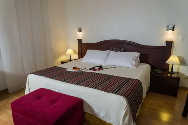 جناح جونيور بسريرين منفصلين مع أريكة، Hotel Bolivar Plaza 6/7