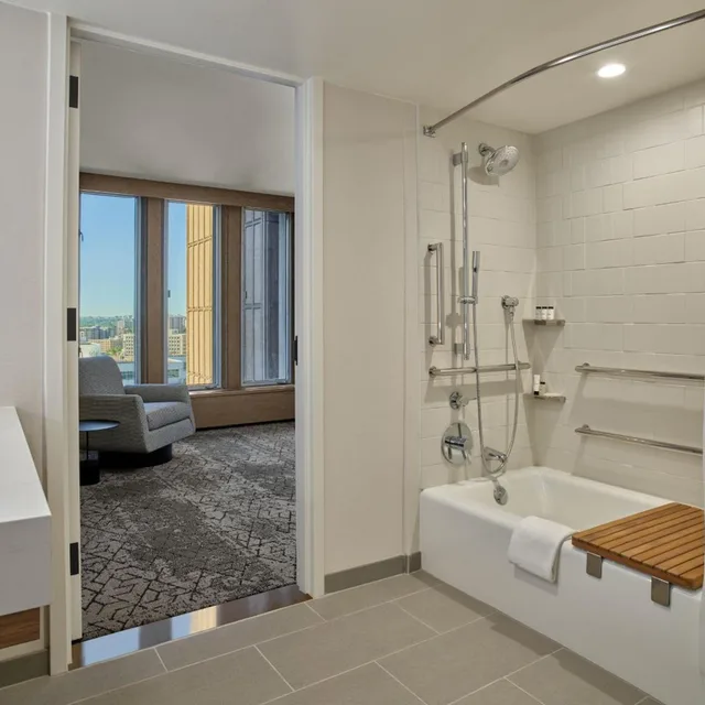 غرفة تقليدية بسرير كينج لذوي الإعاقة، Sheraton Denver Downtown Hotel 5/5