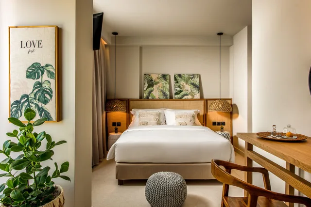 جناح جونيور بسرير كوين بجاكوزي، Dom Boutique Hotel 5/10