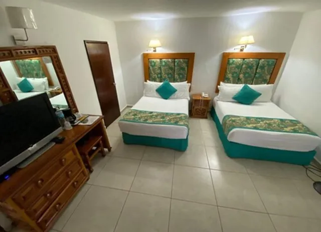 جناح جونيور بسريرين مزدوجين، Hotel Quinta las Flores 4/8