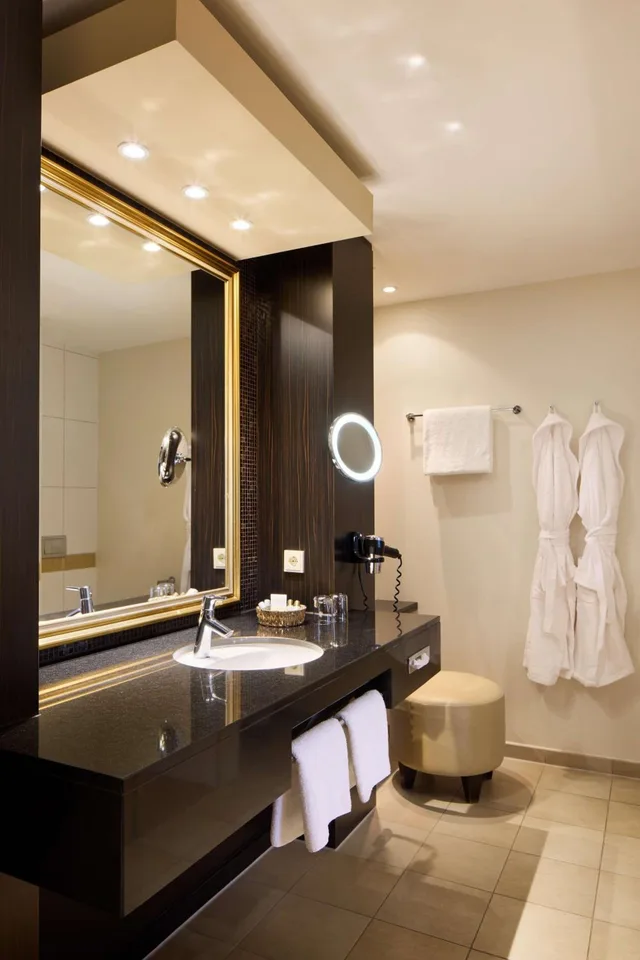 غرفة ديلوكس بسرير كوين، Best Western Plus Arosa Hotel 5/7