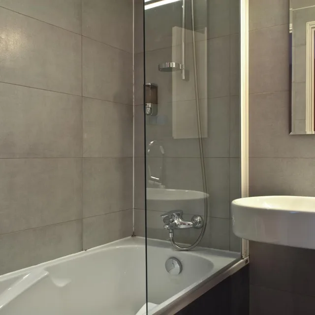 غرفة سوبيريور ثلاثية، Hotel Eugenie 6/6
