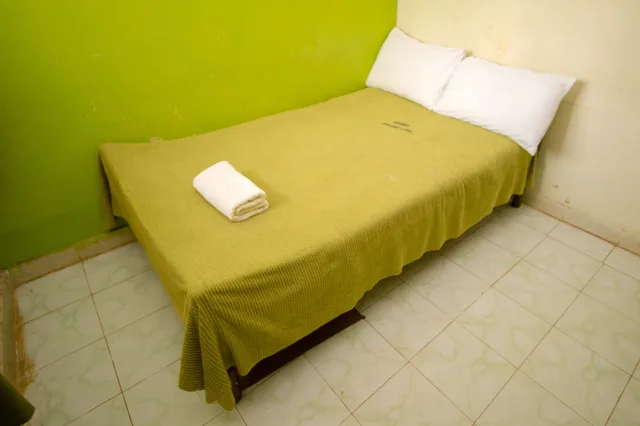 غرفة قياسية بسرير مزدوج، Engo Airport Resort Kitale 2/3