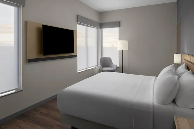 جناح بسرير كينج مع أريكة بمطبخ صغير، Hyatt Place Bozeman Yellowstone Airport 3/6